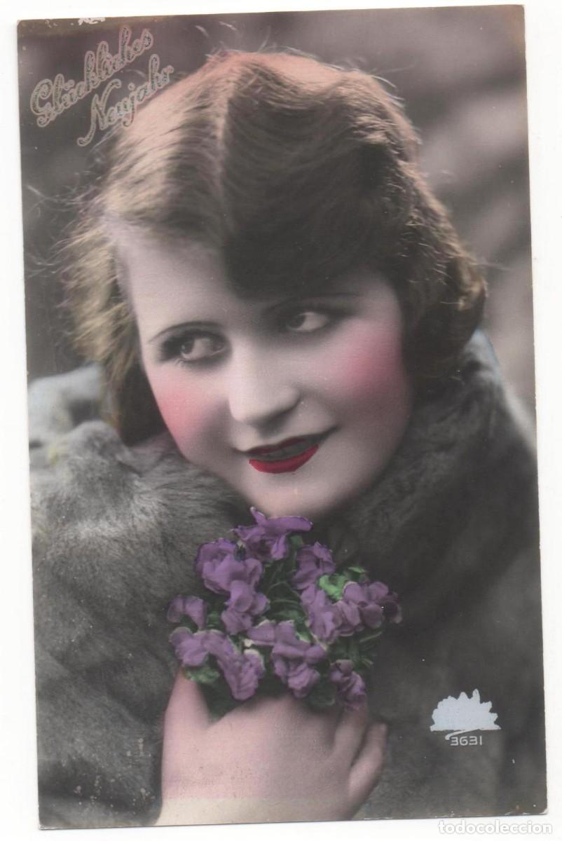 Cartoline: Postal francesa principios del XX- sin circular-mujer con flores
