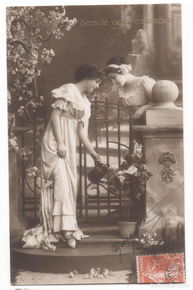 Cartoline: Postal francesa principios del XX- circulada-mujeres en el jard&iacute;n-