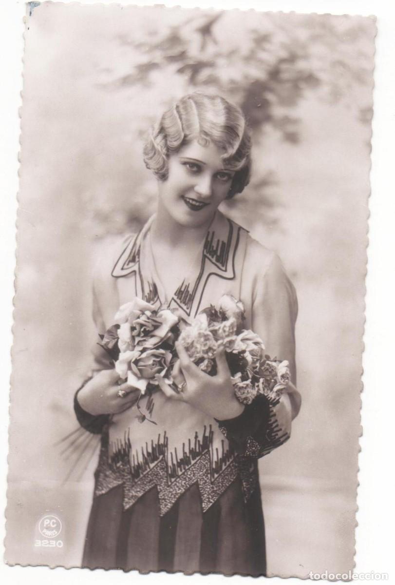 Cartoline: Postal francesa a&ntilde;os 30- circulada-mujer con flores