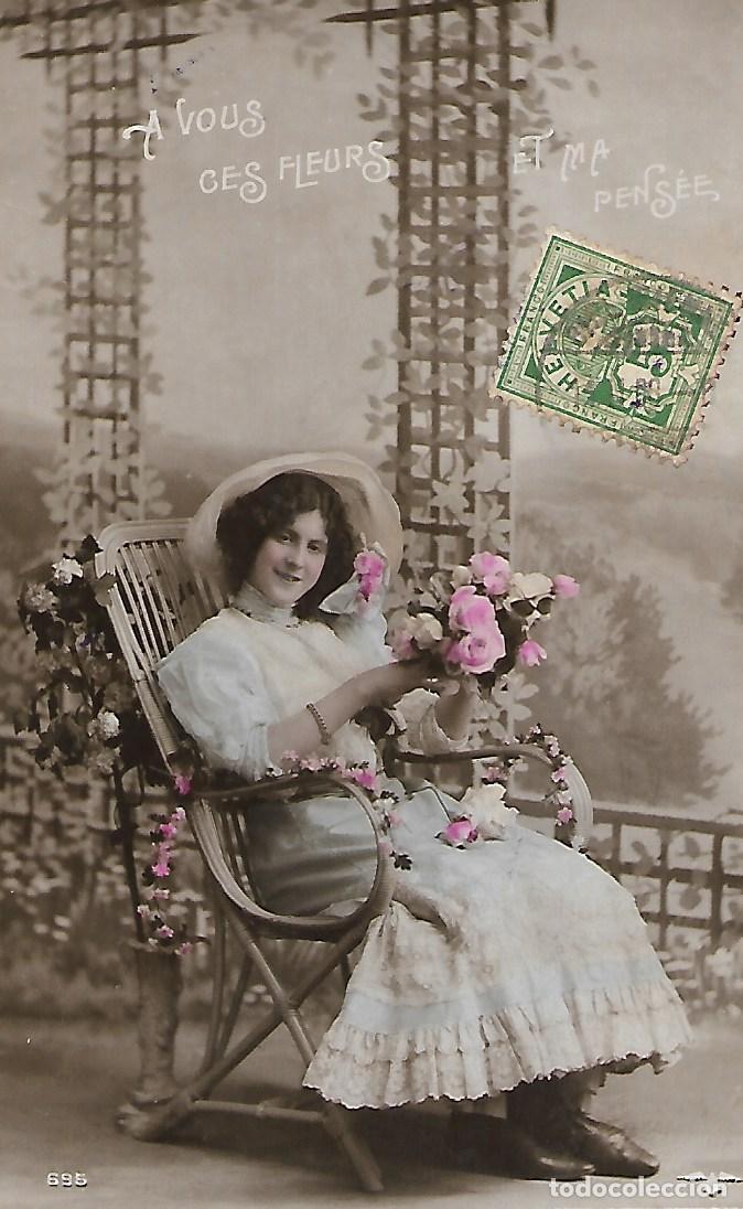 Postkarten: ANTIGUA POSTAL-DAMA CON FLORES (Circulada en 1908)