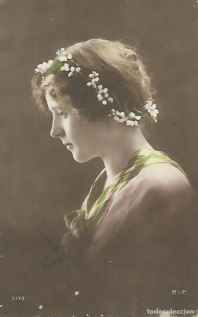 Postkarten: ANTIGUA POSTAL-DAMA CON DIADEMA DE FLORES (Circulada en 1914)