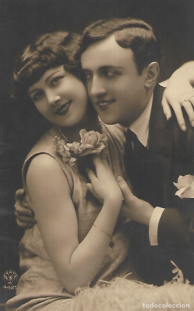Postales: ANTIGUA POSTAL-ENAMORADOS (A&ntilde;os 20)
