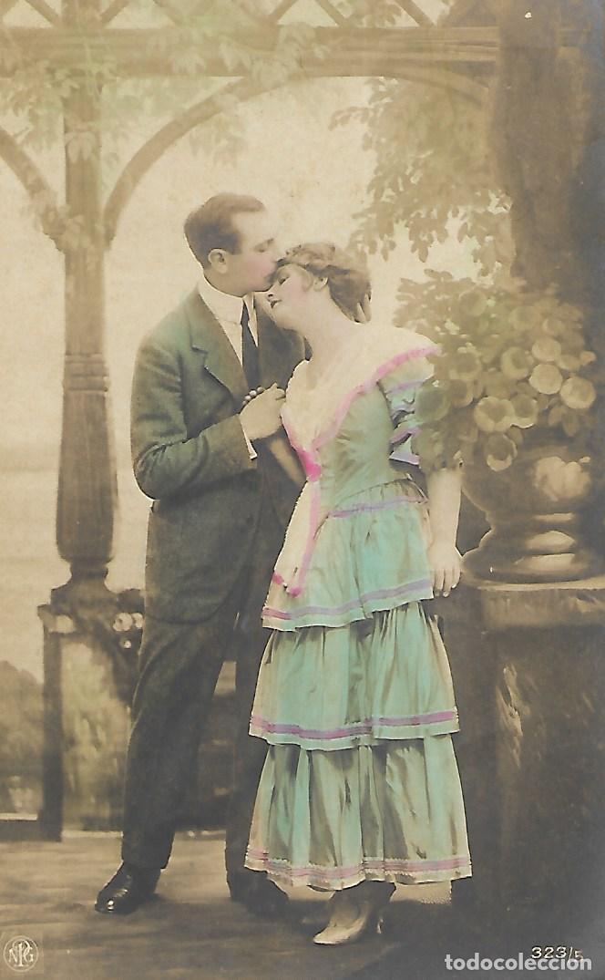 Postales: ANTIGUA POSTAL-BESO CASTO DE GAL&Aacute;N (Principios 1900)