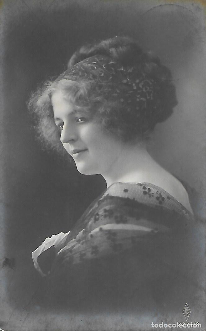Postales: ANTIGUA POSTAL-RETRATO DE DAMA (Principios 1900)