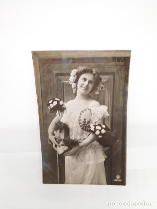 Postales: M69 Postal principios del s. XX. Galantes y mujeres. Enamorados. Parejas. Art Dec&oacute;. Sin circular. 12