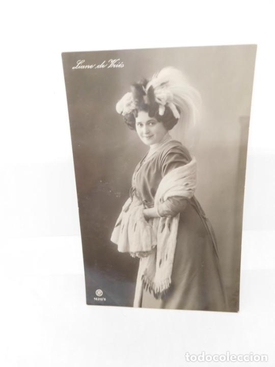 Postcards: M69 Postal principios del s. XX. Galantes y mujeres. Enamorados. Parejas. Art Dec&oacute;. Sin circular. 18