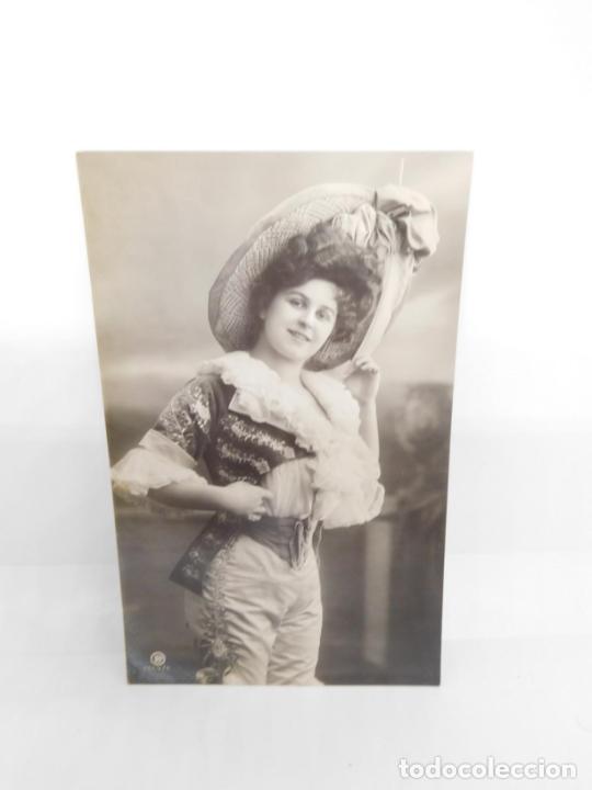 Postales: M69 Postal principios del s. XX. Galanes y mujeres. Parejas. Art Dec&oacute;. Sin circular. 51
