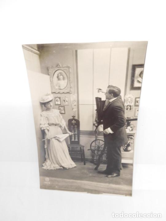 Postales: M69 Postal principios del s. XX. Galanes y mujeres. Parejas. Art Dec&oacute;. Sin circular. 74