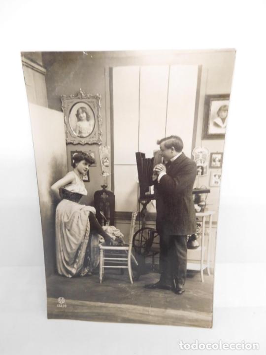 Postales: M69 Postal principios del s. XX. Galanes y mujeres. Parejas. Art Dec&oacute;. Sin circular. 76