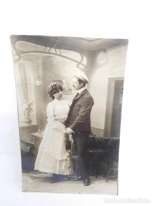 Postales: M69 Postal principios del s. XX. Galanes y mujeres. Parejas. Art Dec&oacute;. Sin circular. 84