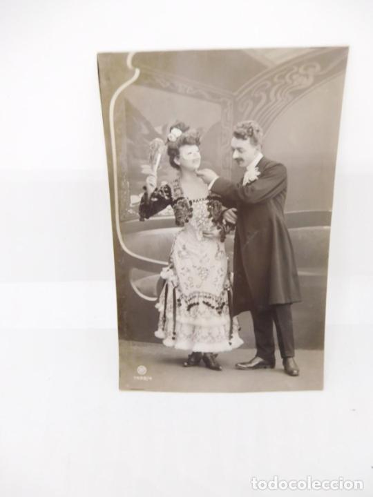 Postales: M69 Postal principios del s. XX. Galanes y mujeres. Parejas. Art Dec&oacute;. Sin circular. 100