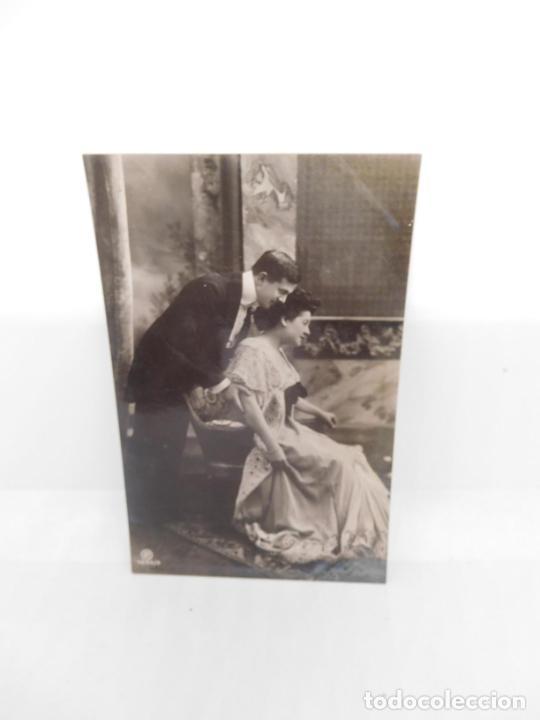 Postales: M69 Postal principios del s. XX. Galanes y mujeres. Parejas. Art Dec&oacute;. Sin circular. 104