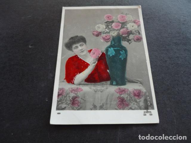 Postais: MUJER ELEGANTE POSTAL