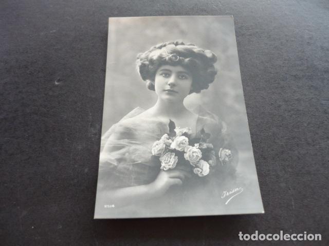Postais: MUJER ELEGANTE POSTAL