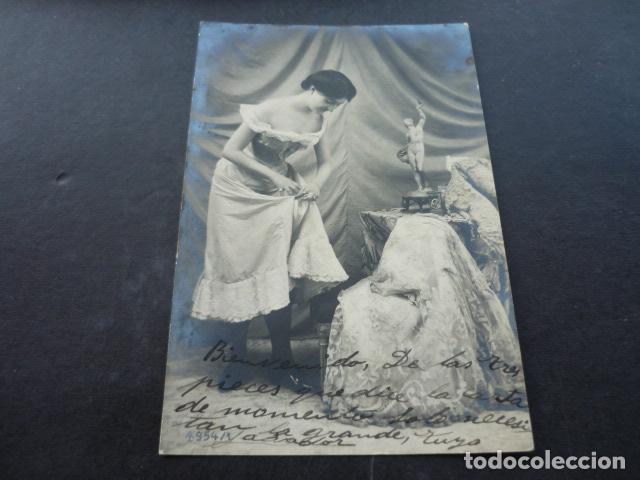 Cartoline: MUJER VISTIENDOSE POSTAL