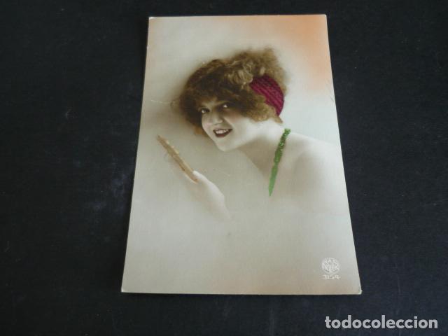 Postais: MUJER ELEGANTE POSTAL