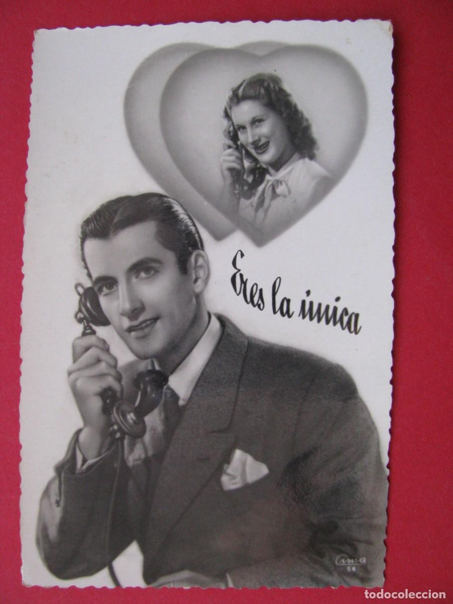 Cartoline: POSTAL FOTOGR&Aacute;FICA DE UNA PAREJA. CIMA 56. ESCRITA 1950.