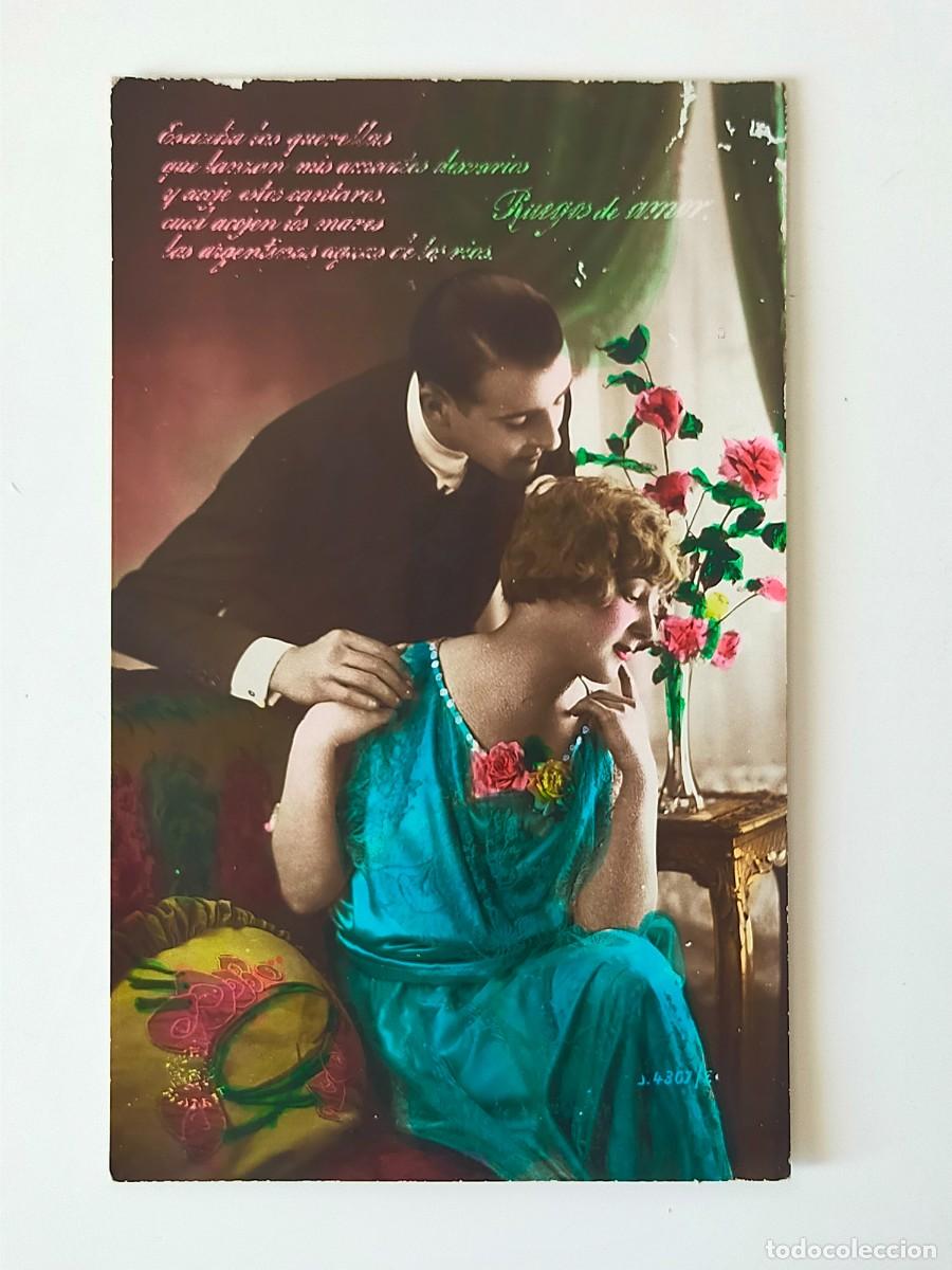 Cartoline: Postal Coloreada - RUEGOS DE AMOR (Pareja Rom&aacute;ntica) - E.R.Madrid J.4307/E - A&ntilde;os 20.
