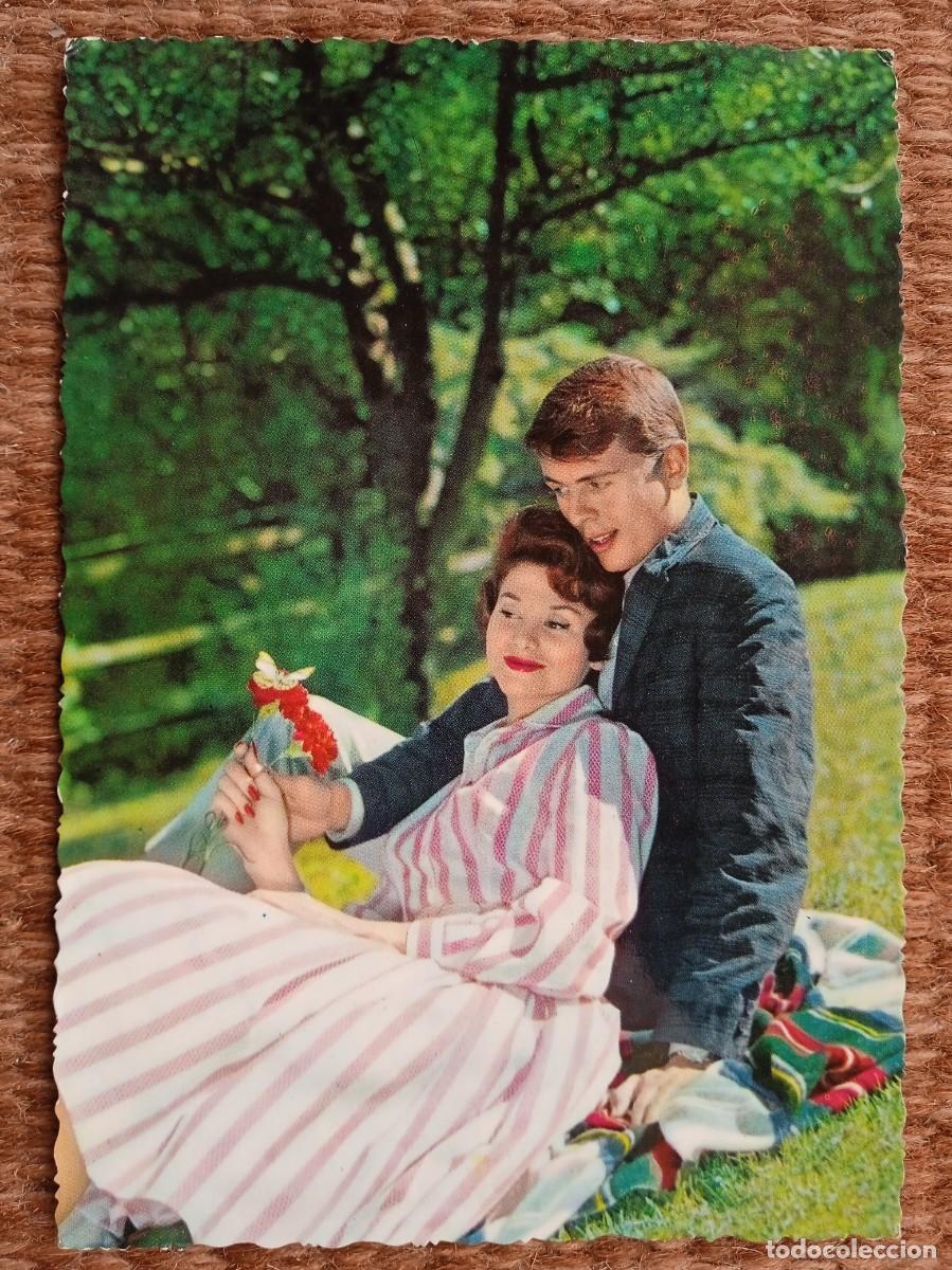Postais: PAREJA DE ENAMORADOS