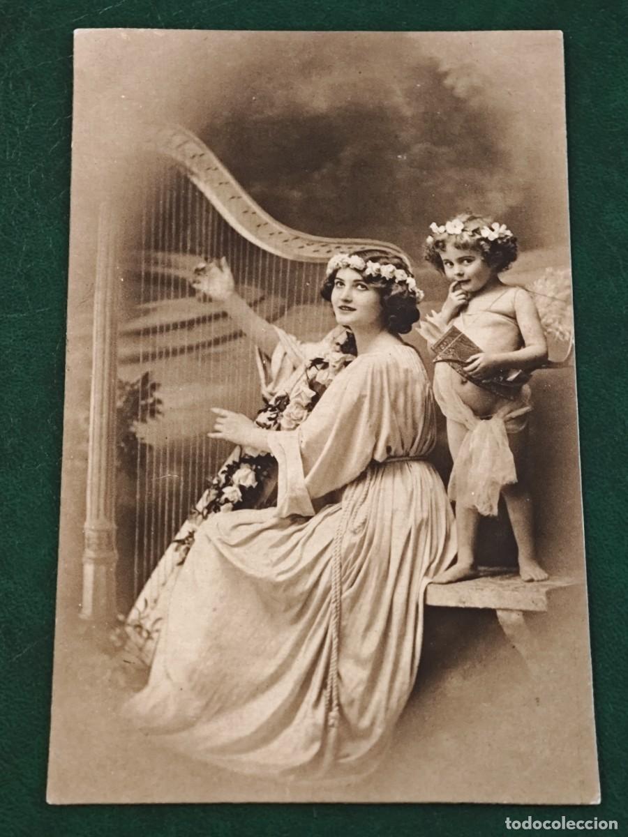 Postais: Postal de Francia Mujeres