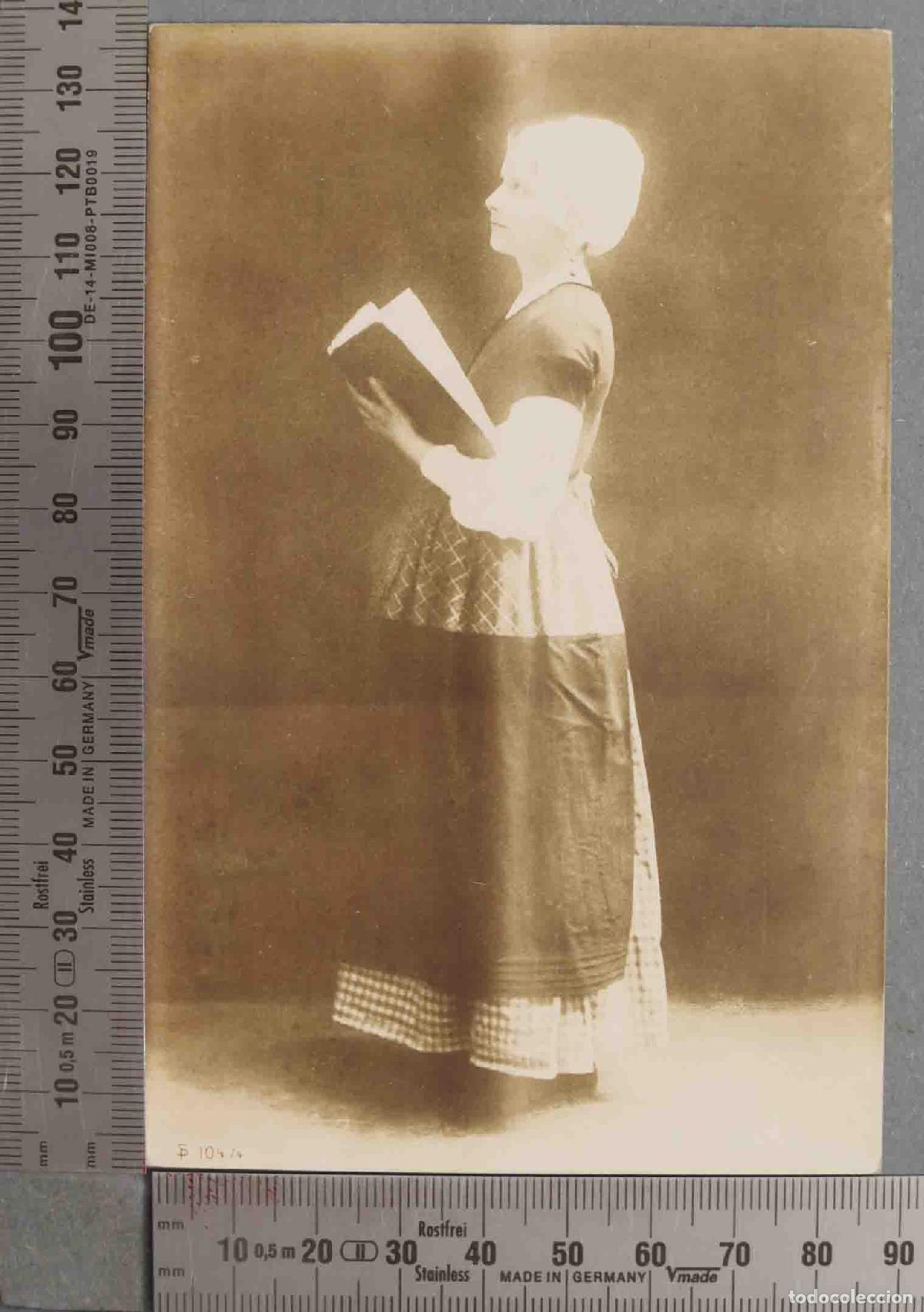 Postais: POSTAL. FOTOGRAFIA MUJER LEYENDO