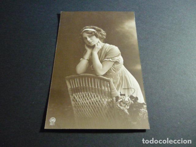 Postais: MUJER ELEGANTE POSTAL