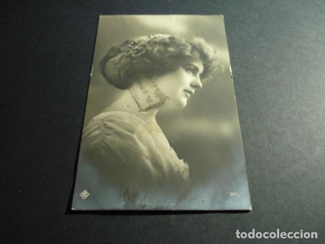 Postais: MUJER ELEGANTE POSTAL