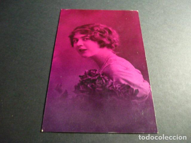 Postais: MUJER ELEGANTE POSTAL