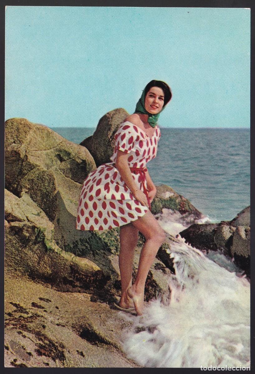 Postais: *Escena de playa* Ediciones Lux-Color n&ordm; 610. Dep. Legal B. 13288-IV. Nueva.