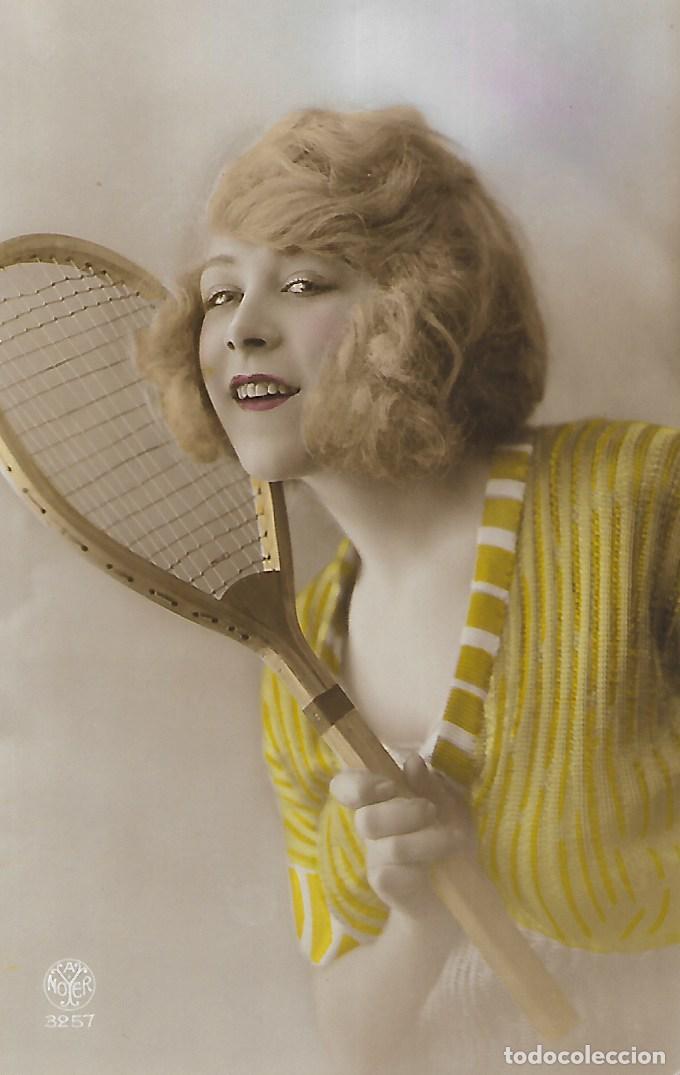 Postais: DAMA CON RAQUETA DE TENIS (1921)