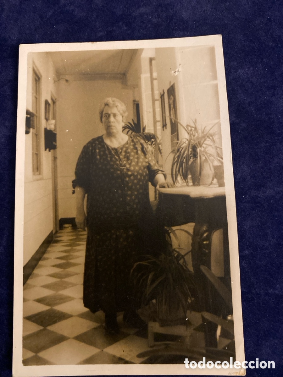 Postkarten: ANTIGUA POSTAL MUJER POSANDO