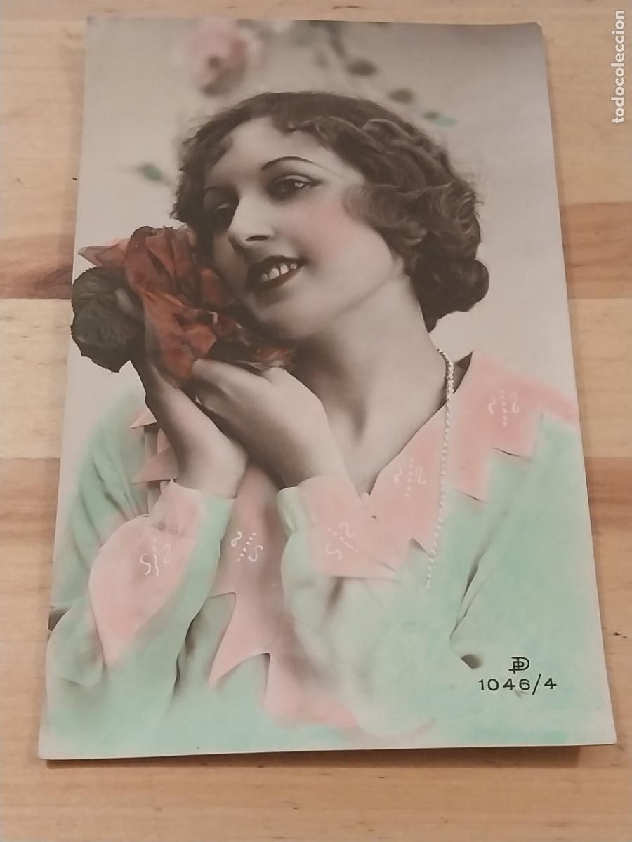 Cartoline: MUCHACHA FLOR DP 1046/4 FOTO COLOREADA CIRCULADA REPUBLICA 1933