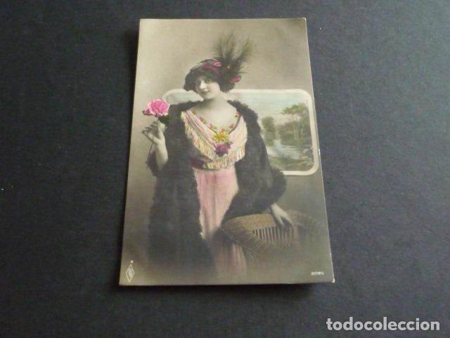 Postales: MUJER ELEGANTE POSTAL - Foto 1