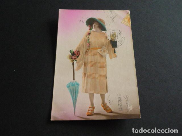 Postales: MUJER ELEGANTE POSTAL - Foto 1