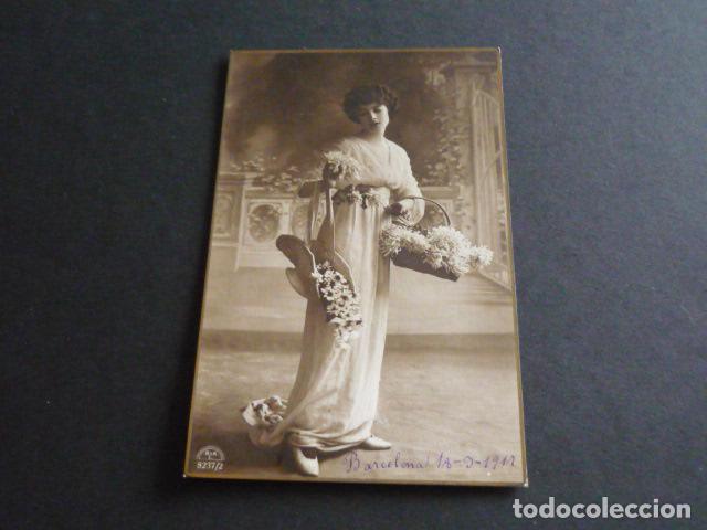 Postales: MUJER ELEGANTE POSTAL - Foto 1