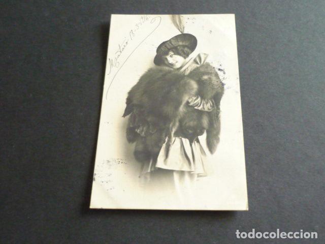 Postales: MUJER ELEGANTE POSTAL - Foto 1