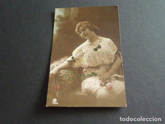 Postales: MUJER ELEGANTE POSTAL - Foto 1