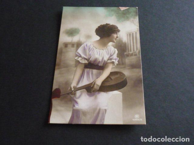 Postales: MUJER ELEGANTE POSTAL - Foto 1