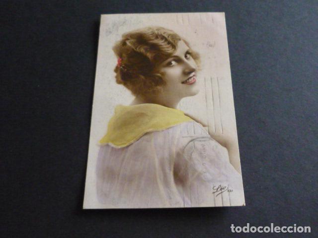 Postales: MUJER ELEGANTE POSTAL - Foto 1