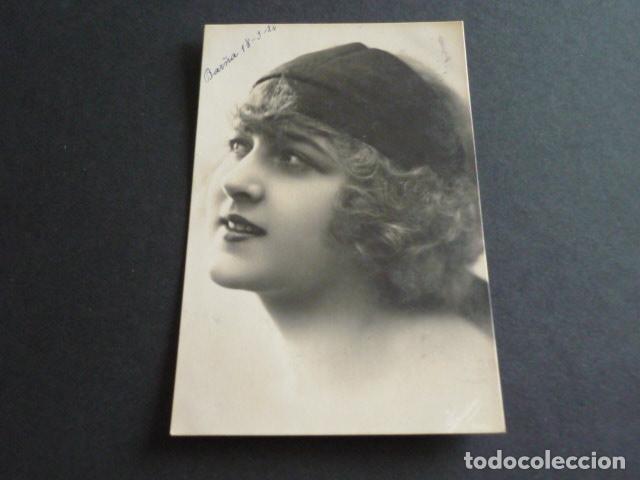 Postales: MUJER ELEGANTE POSTAL - Foto 1