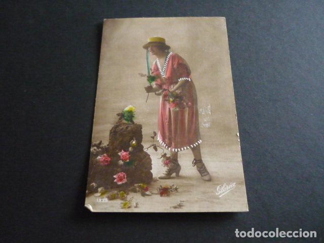 Postales: MUJER ELEGANTE POSTAL - Foto 1