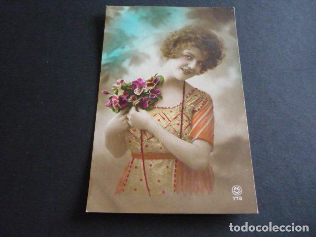 Postales: MUJER ELEGANTE POSTAL - Foto 1