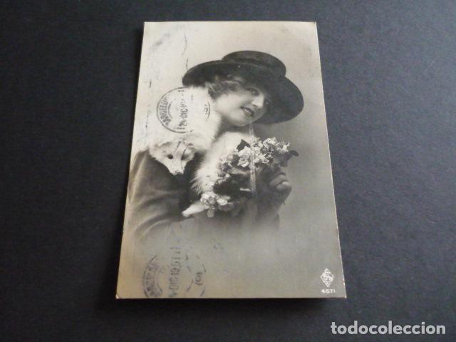 Postales: MUJER ELEGANTE POSTAL - Foto 1
