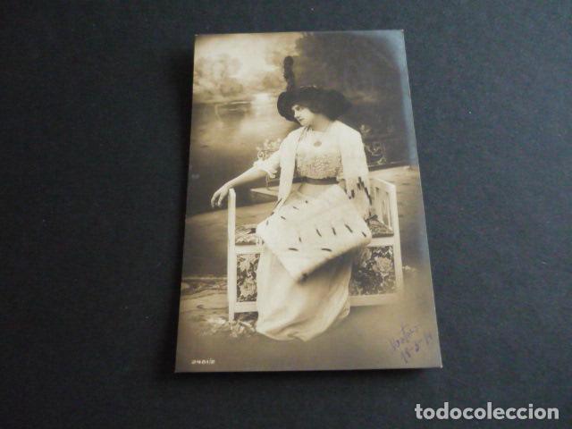 Postales: MUJER ELEGANTE POSTAL - Foto 1