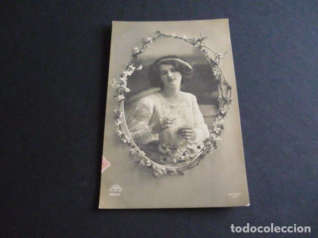 Postales: MUJER ELEGANTE POSTAL - Foto 1