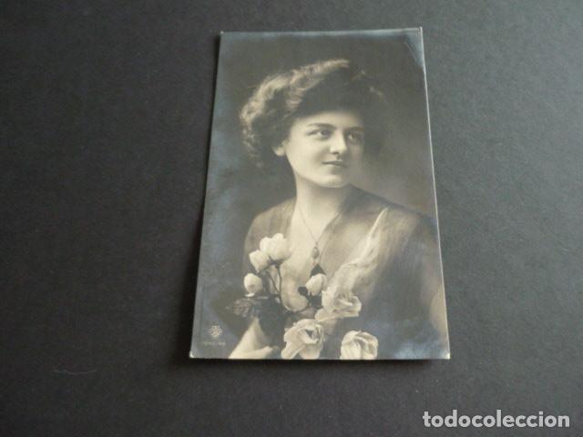 Postales: MUJER ELEGANTE POSTAL - Foto 1