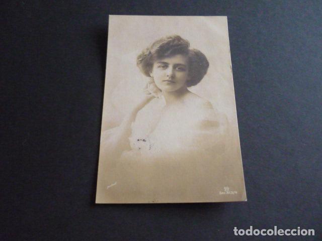 Postales: MUJER ELEGANTE POSTAL - Foto 1