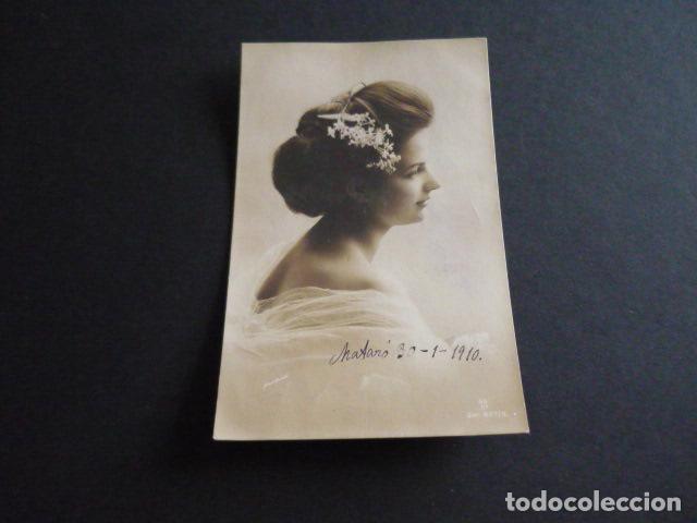 Postales: MUJER ELEGANTE POSTAL - Foto 1