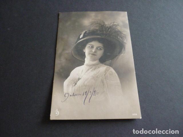 Postales: MUJER ELEGANTE POSTAL - Foto 1