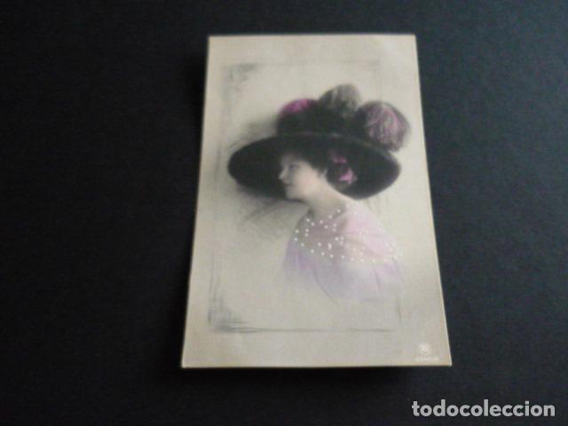 Postales: MUJER ELEGANTE POSTAL - Foto 1